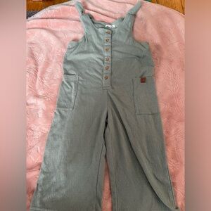5 for 10$ ❤️ Blumind | 2T | Green Sleeveless Jumpsuit with Button Front